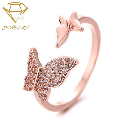 Mariposa Ring Rose Gold Prong Setting de la circona cúbica del AAA